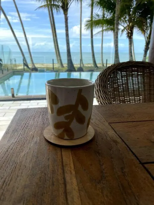 Bala Beach House On Absolute Beachfront Newell Beach 0*,  澳大利亚